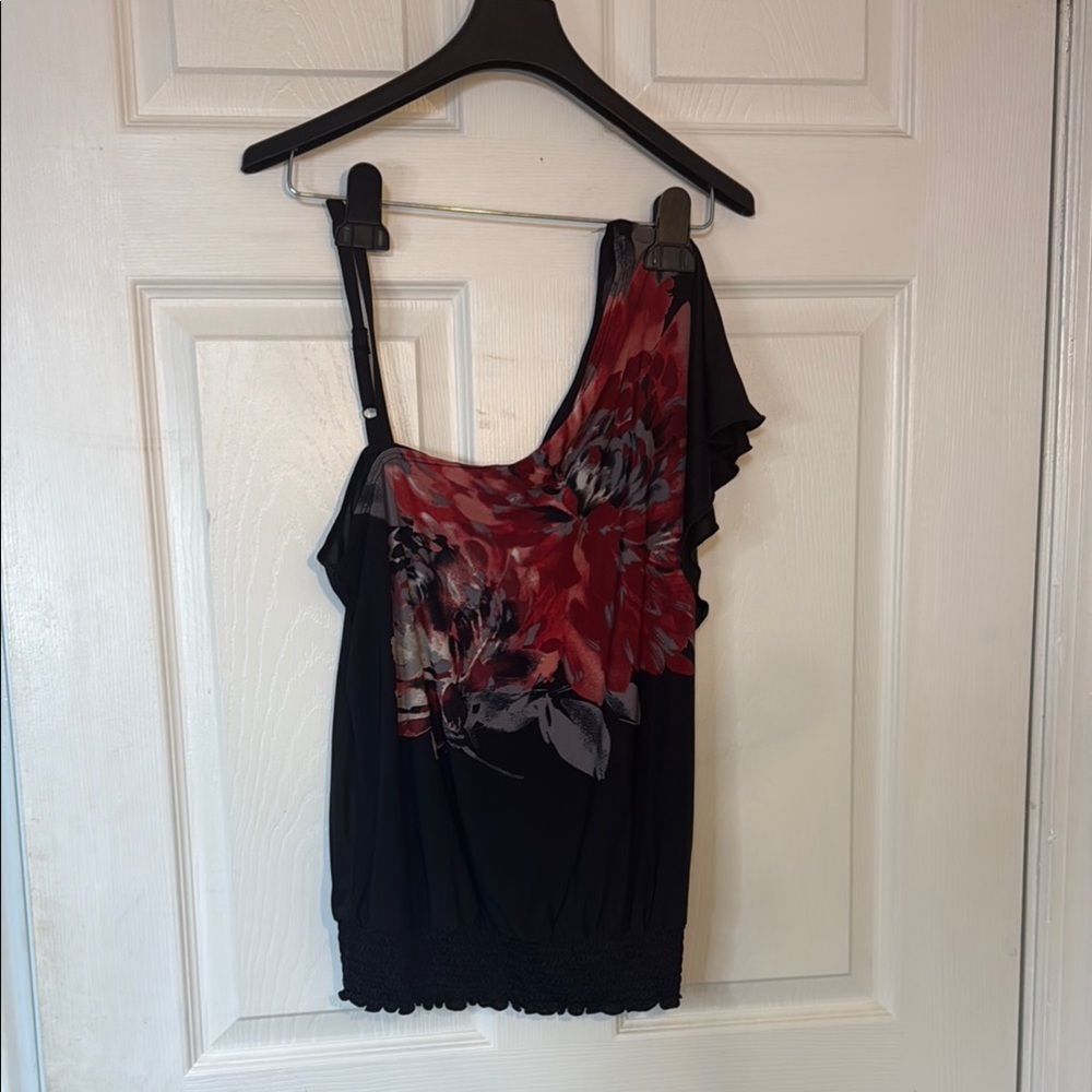A. Byer Black and Red Asymmetrical One Shoulder Babydoll Dress
